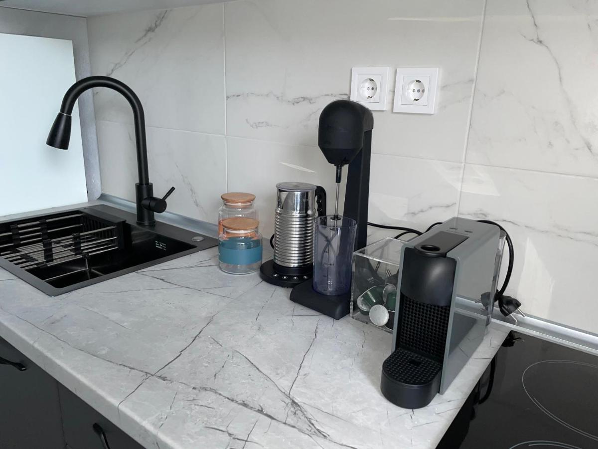 Sea View Loft Apartment Nea Roda Luaran gambar