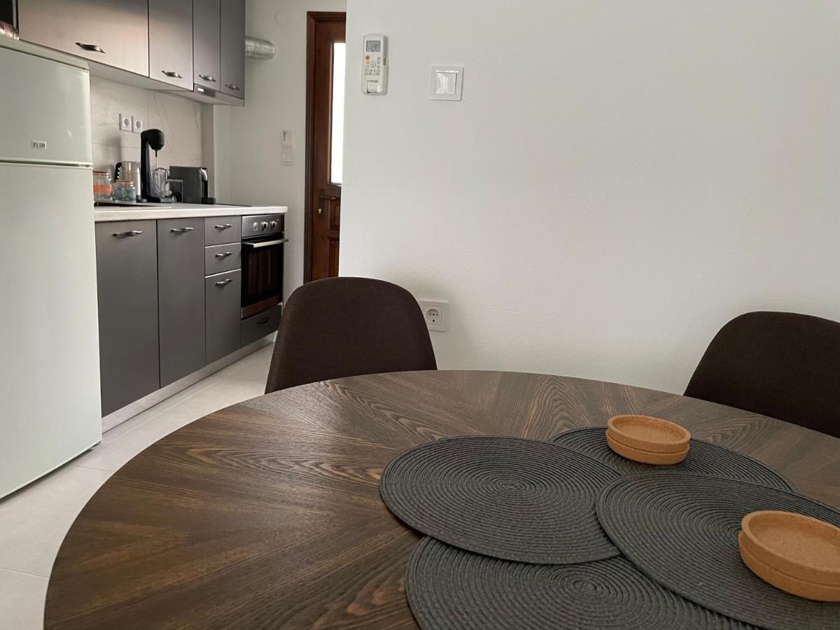 Sea View Loft Apartment Nea Roda Luaran gambar
